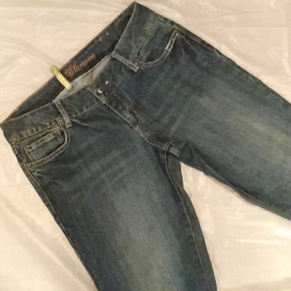 Jeans - Picture 5 of 6